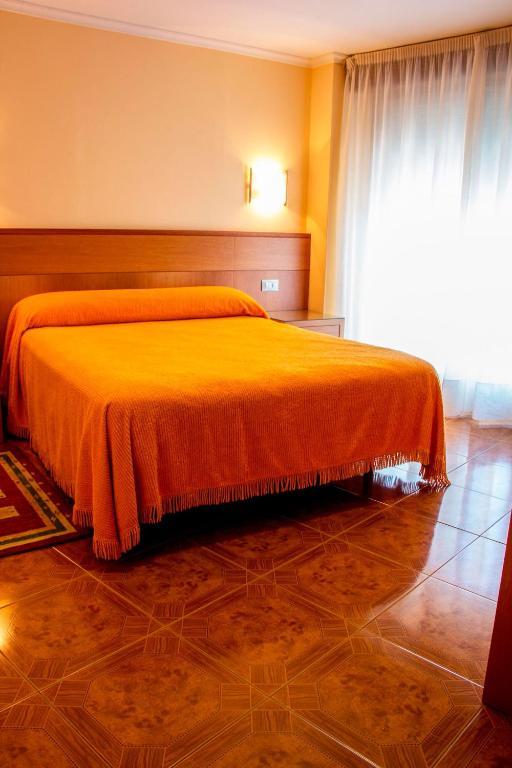 Hotel Mabu Ourense Zimmer foto