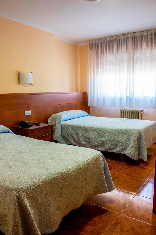 Hotel Mabu Ourense Zimmer foto